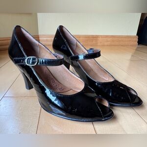 Sofft Black Patent Leather Heels